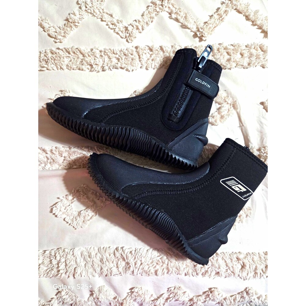 Goldfin Neoprene Water Boots Booties Black Side Zip Closure Size 5